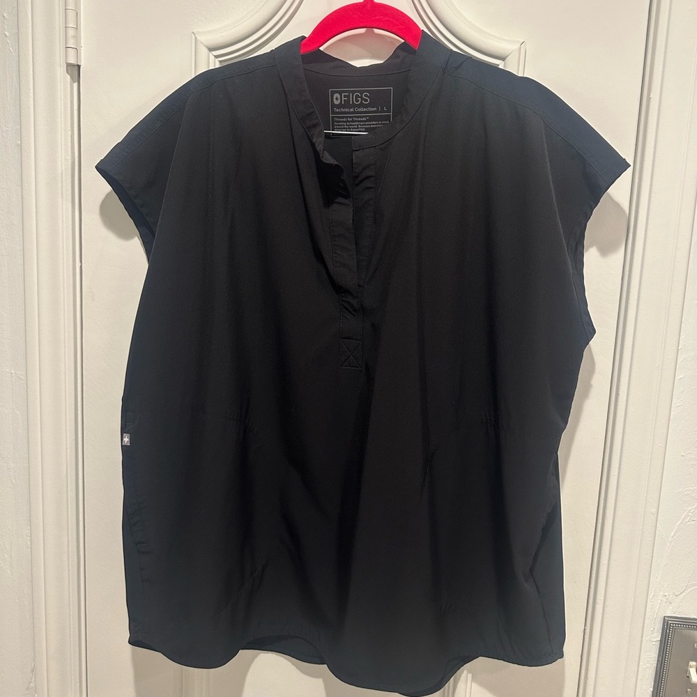 Figs technical black set (L Rafaela top, XL petite high waisted jogger)